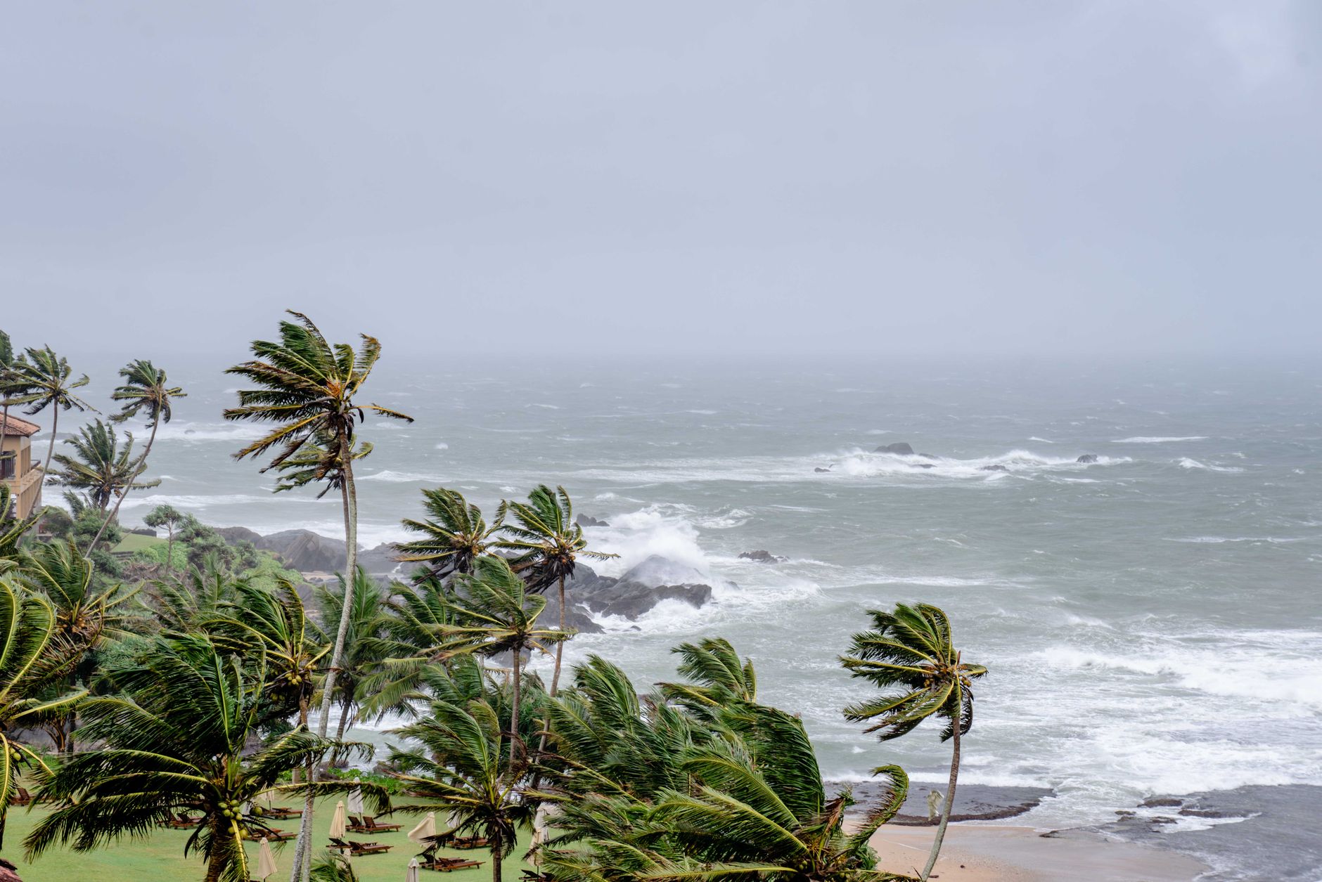 Préparer sa maison aux cyclones : conseils pratiques pour Maurice